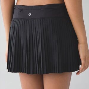 Lululemon Pleat To Street Skirt II black tennis skirt size 4